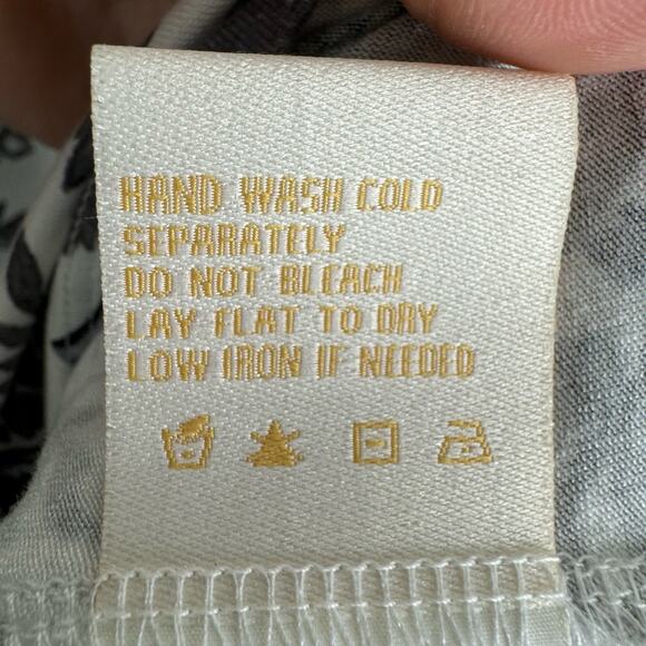 Disney Cinderella Modern Princess Collection By Coco Rocha Short Sleeve Top Sz S - Picture 5 of 5